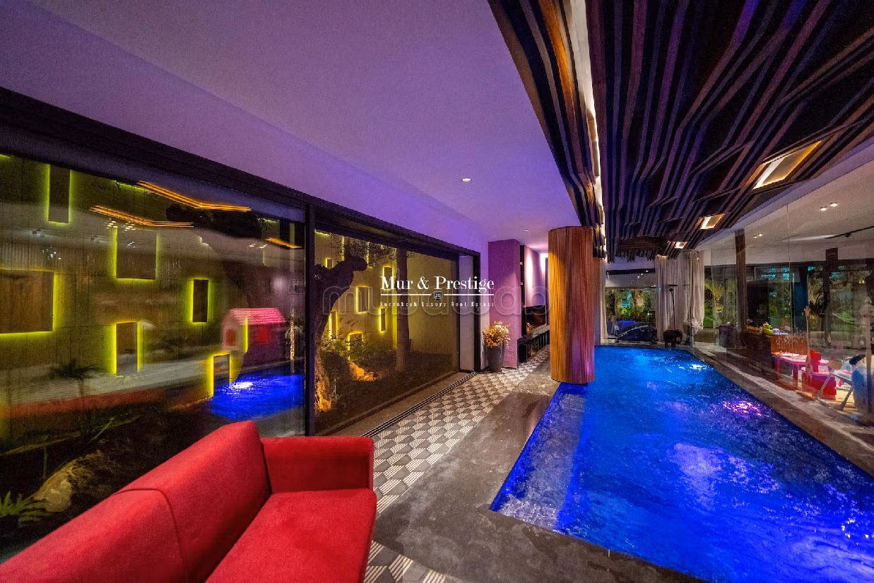 Magnífica villa en venta en Amelkis. 5 habitaciones grandes. Espacios verdes, Balcón