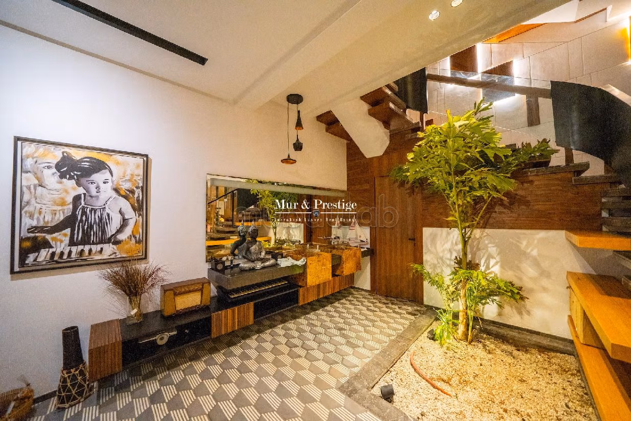 Magnífica villa en venta en Amelkis. 5 habitaciones grandes. Espacios verdes, Balcón