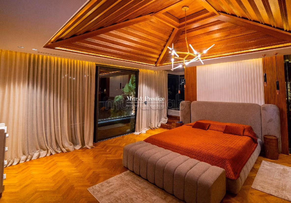 Magnífica villa en venta en Amelkis. 5 habitaciones grandes. Espacios verdes, Balcón