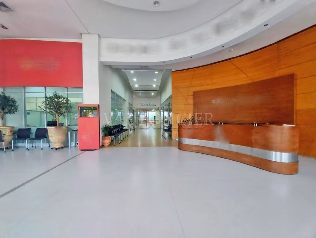 Offices & shops to rent in Palmier. Surface area 625 m²