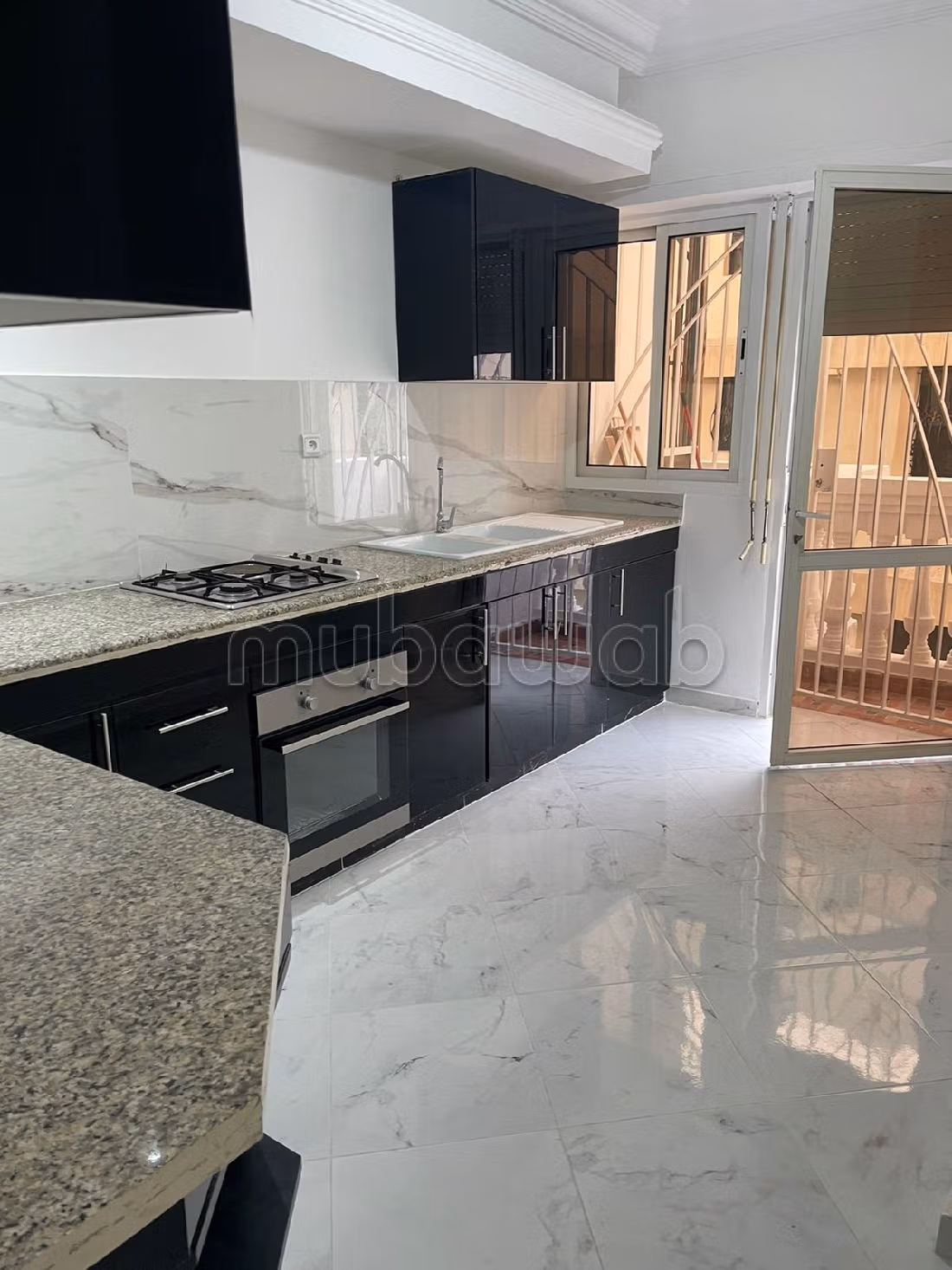 Offices for rent in Racine. Large area 86 m².