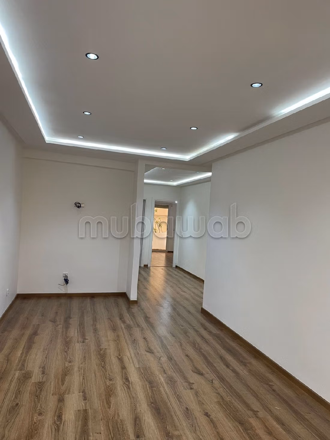 Offices for rent in Racine. Large area 86 m².