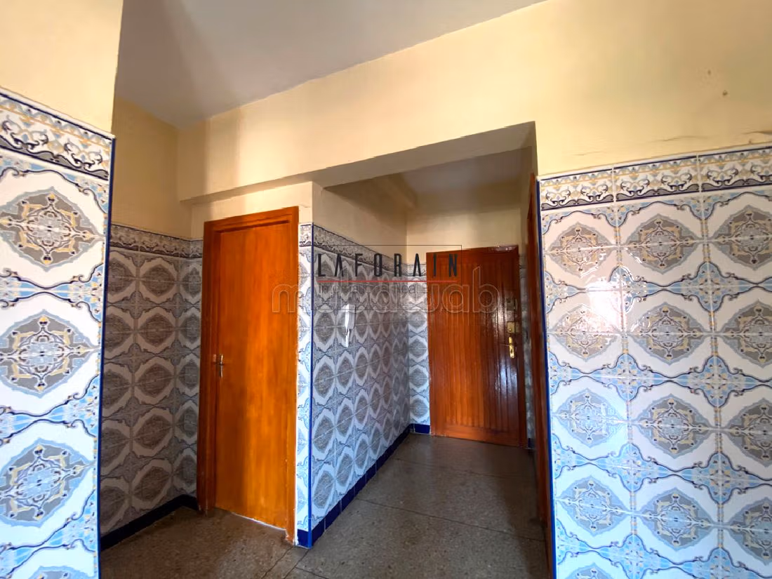Charmant appartement à restaurer quartier al badii