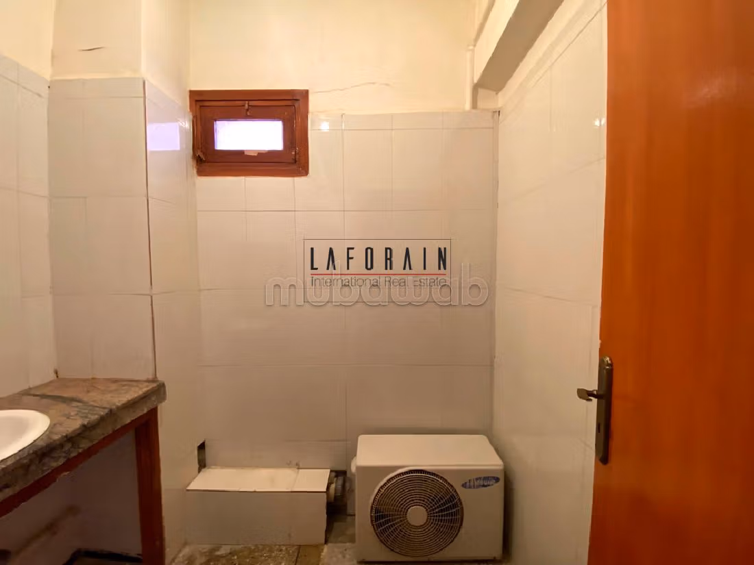 Charmant appartement à restaurer quartier al badii