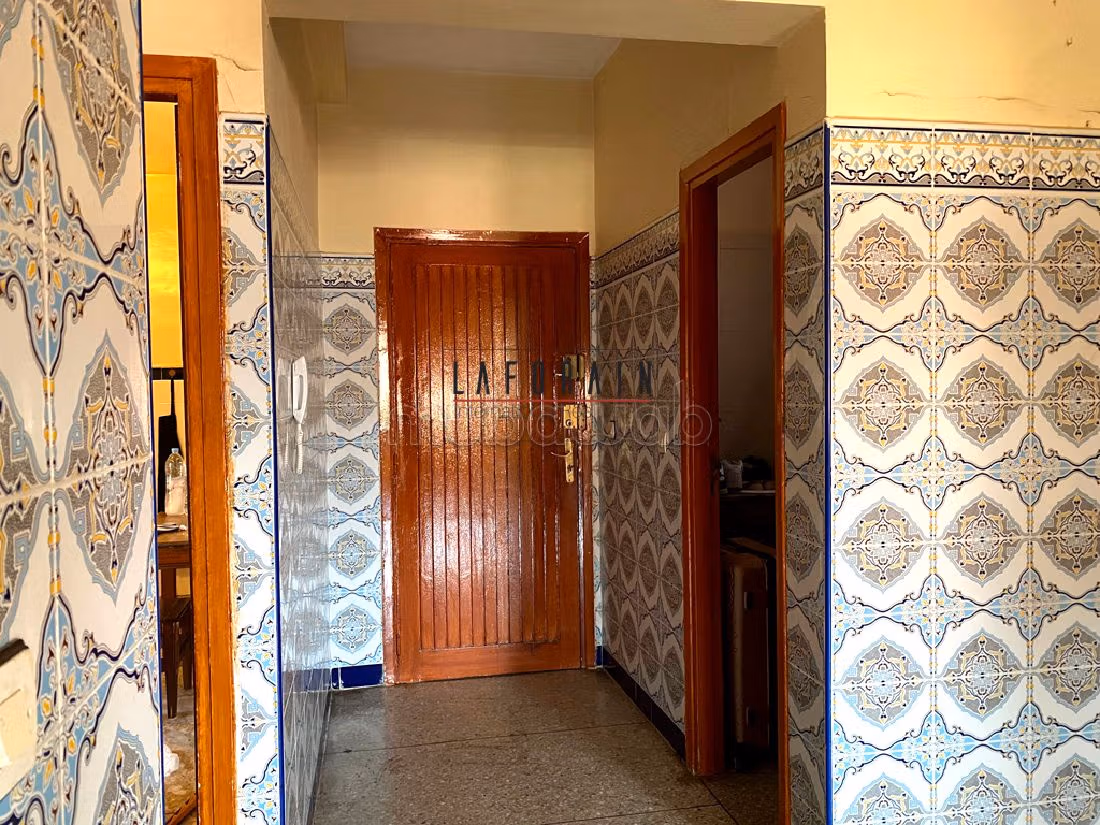 Charmant appartement à restaurer quartier al badii