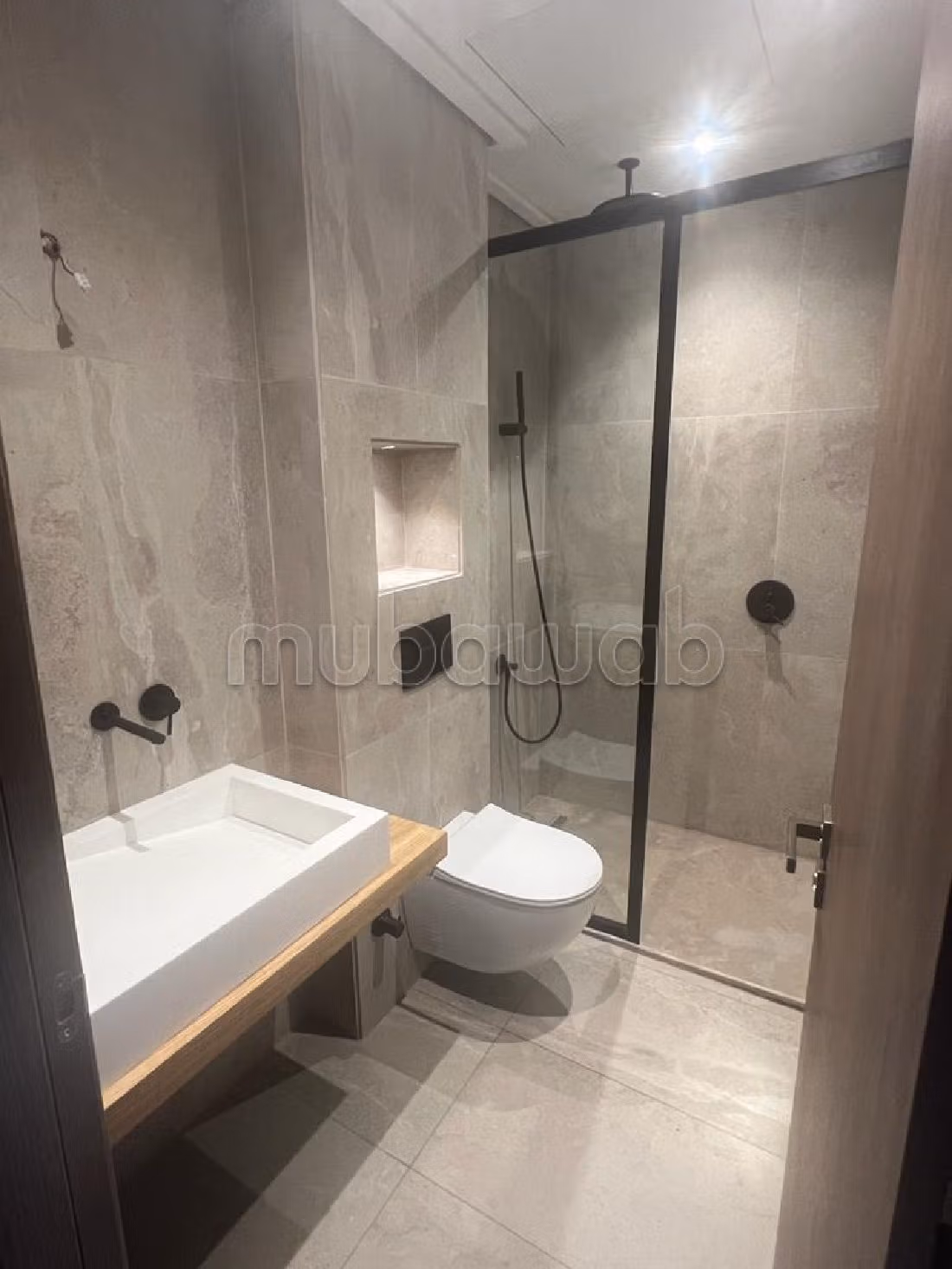 Splendido appartamento in affitto a Oasis. Superficie di 120 m². 