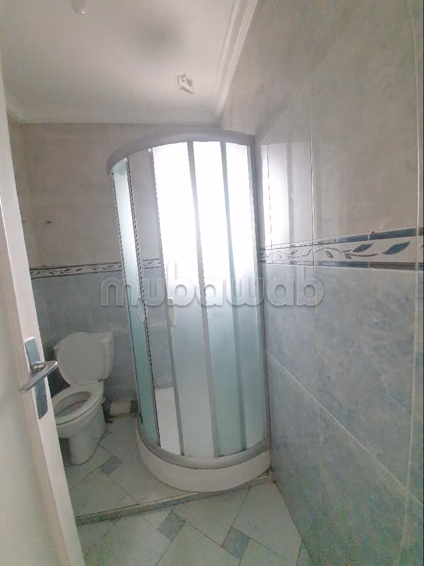 Maestosa villa in affitto a CIL (Hay Salam). Superficie 500 m². Porta blindata e servizio di videosorveglianza. 