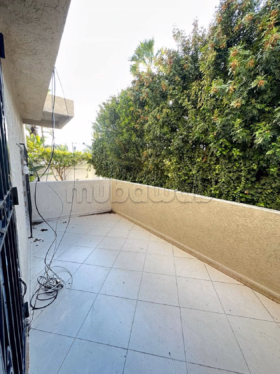 Maestosa villa in affitto a CIL (Hay Salam). Superficie 500 m². Porta blindata e servizio di videosorveglianza. 