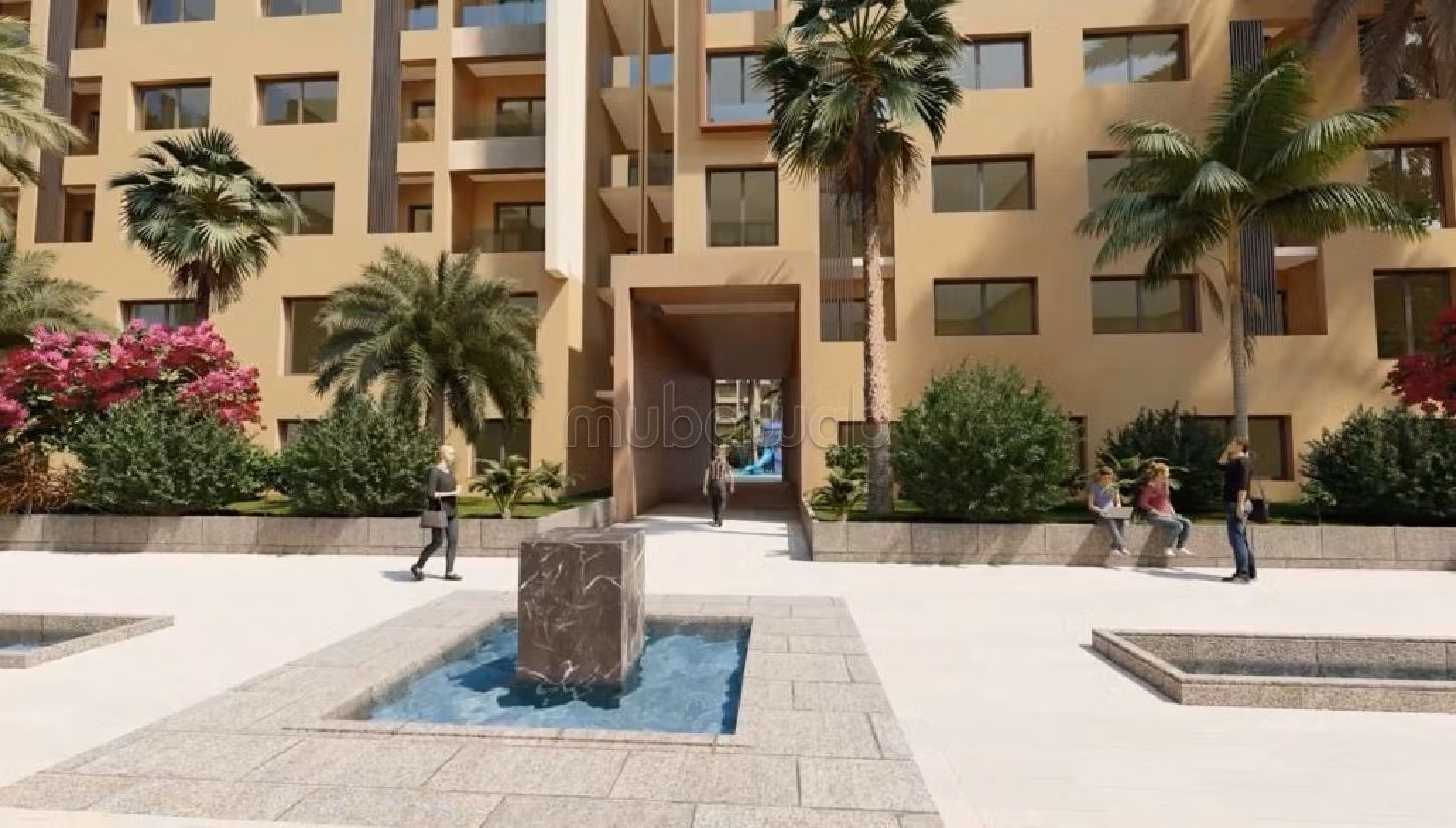 شقة جميلة للبيع بكليز. المساحة 77 م². شرفة جميلة وحديقة.