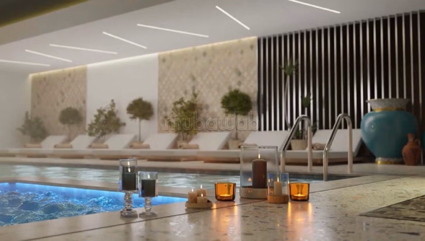 شقة جميلة للبيع بكليز. المساحة 77 م². شرفة جميلة وحديقة.