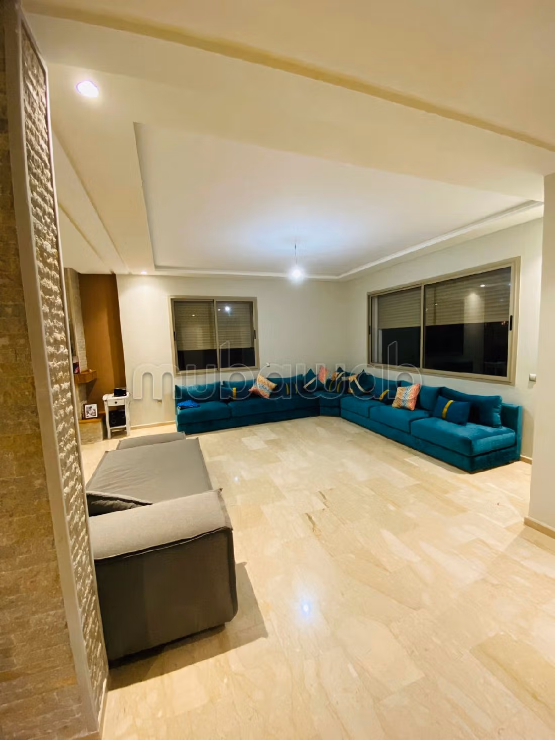 Fattoria in vendita. Superficie 13500 m². Protezione 24 ore su 24