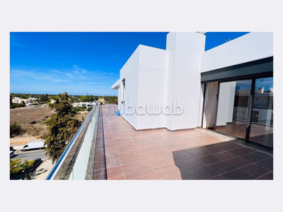 Penthouse neuf en location a l orangeraie souissi