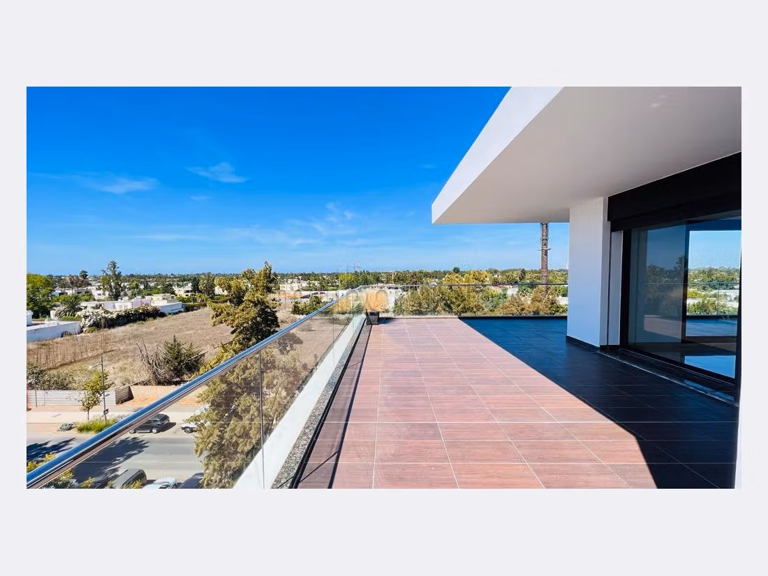 Penthouse neuf en location a l orangeraie souissi