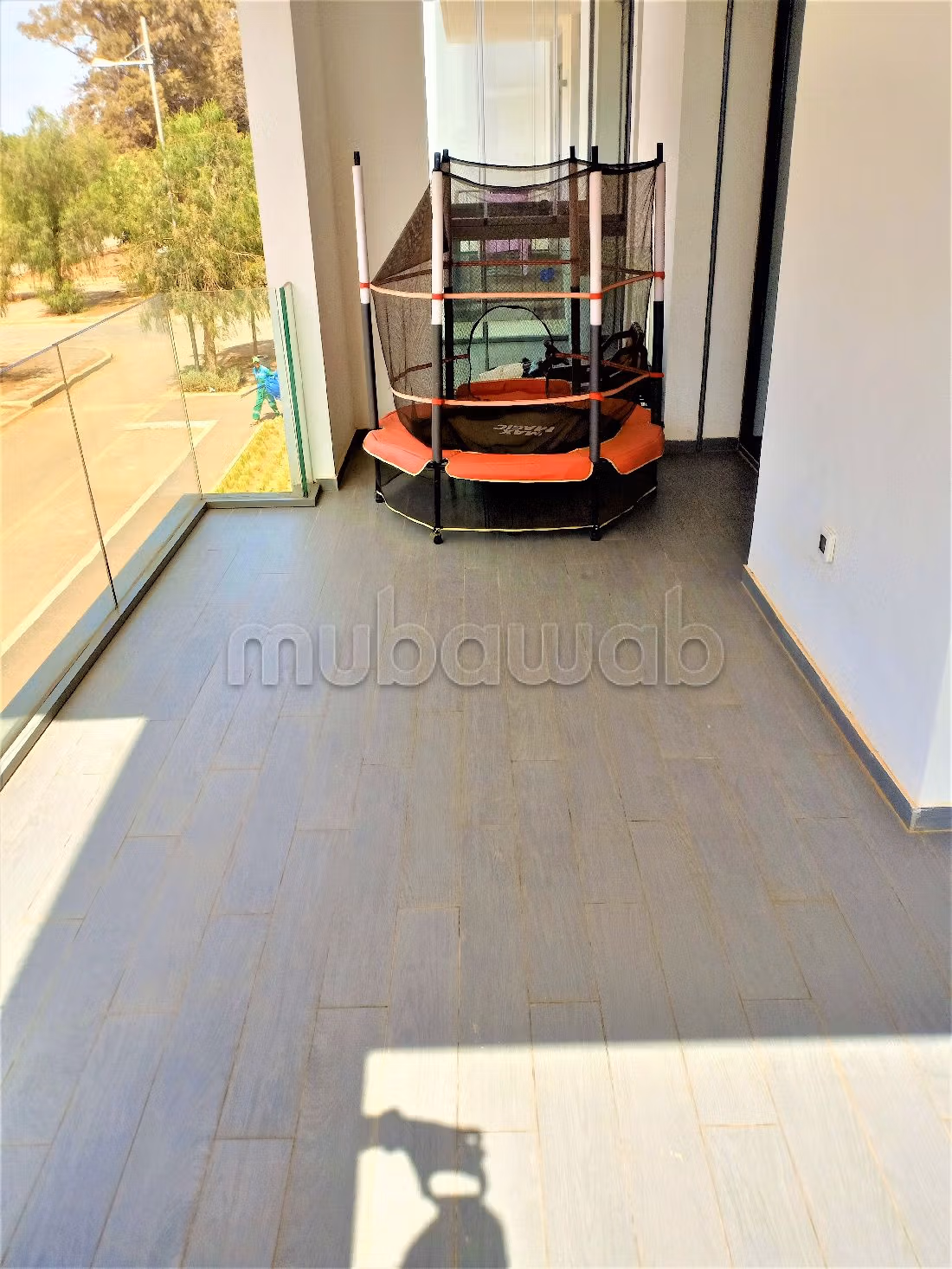 Rent this apartment in Souissi. Large area 122 m². Ample storage space