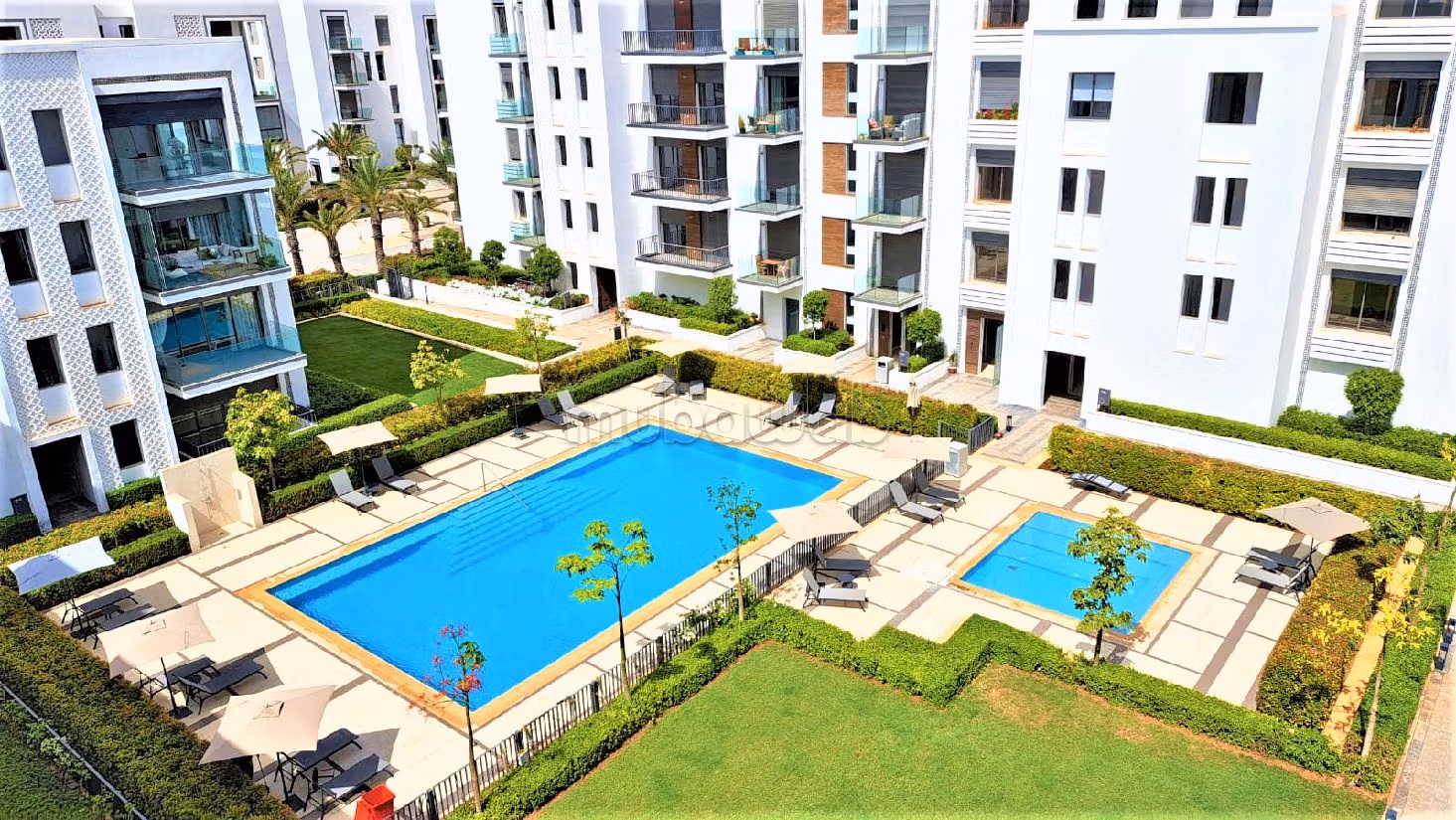 Rent this apartment in Souissi. Large area 122 m². Ample storage space