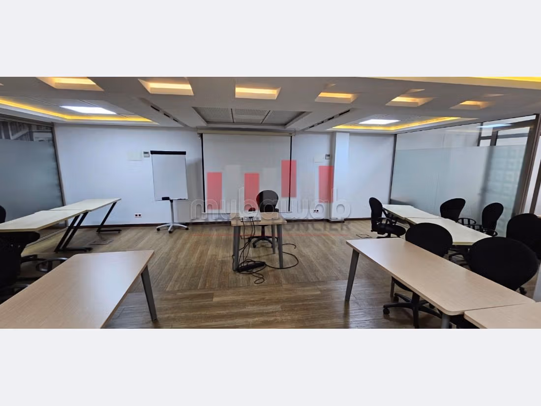 Ufficio da affittare a Palmier. Superficie 450 m². Climatizzazione. 