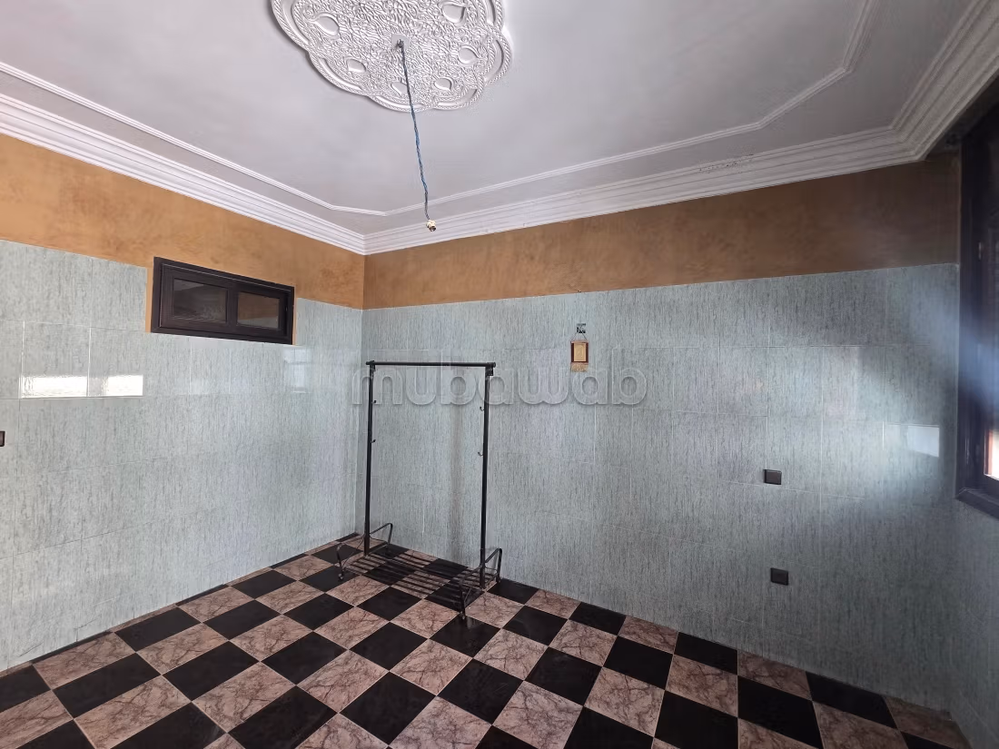 Immeuble 4 appartements local commercial cave — 3