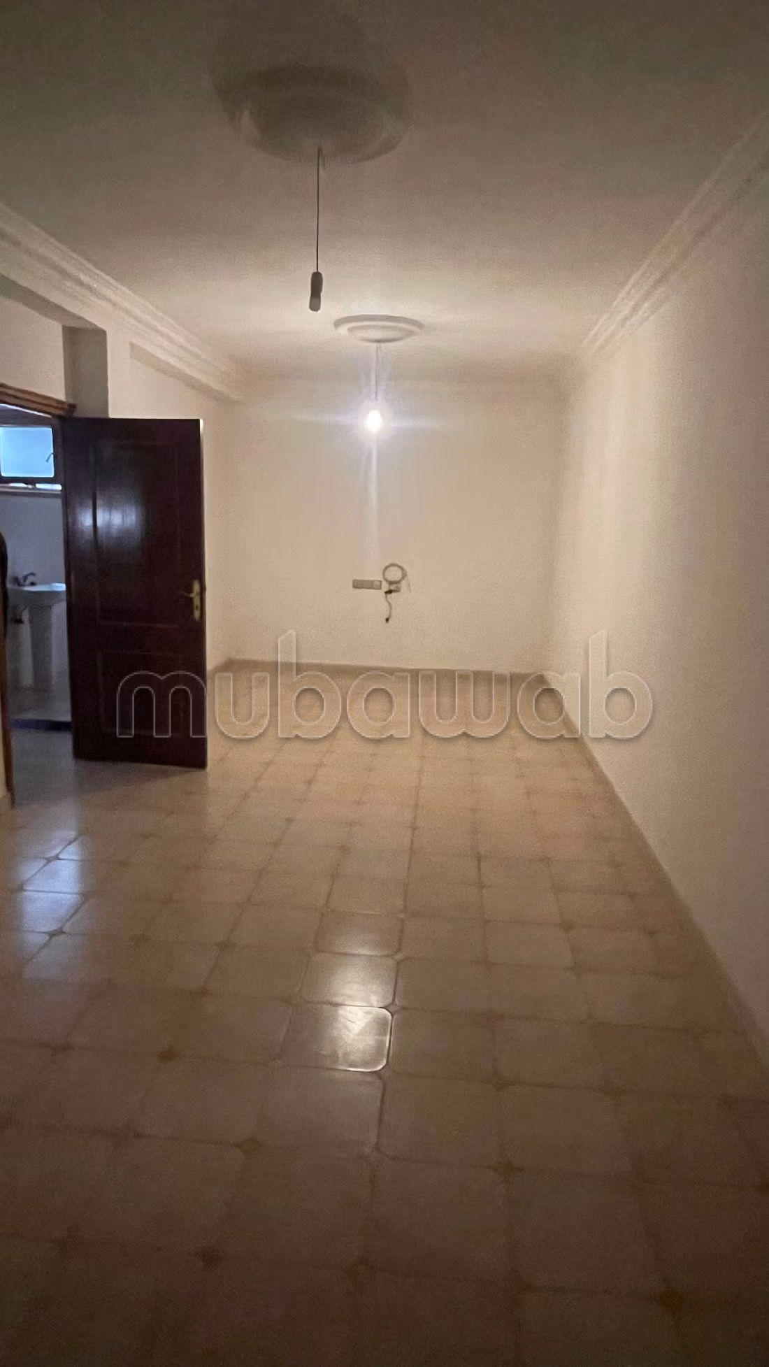 Very nice house for sale in Centre ville. 4 beautiful rooms. Well furnished