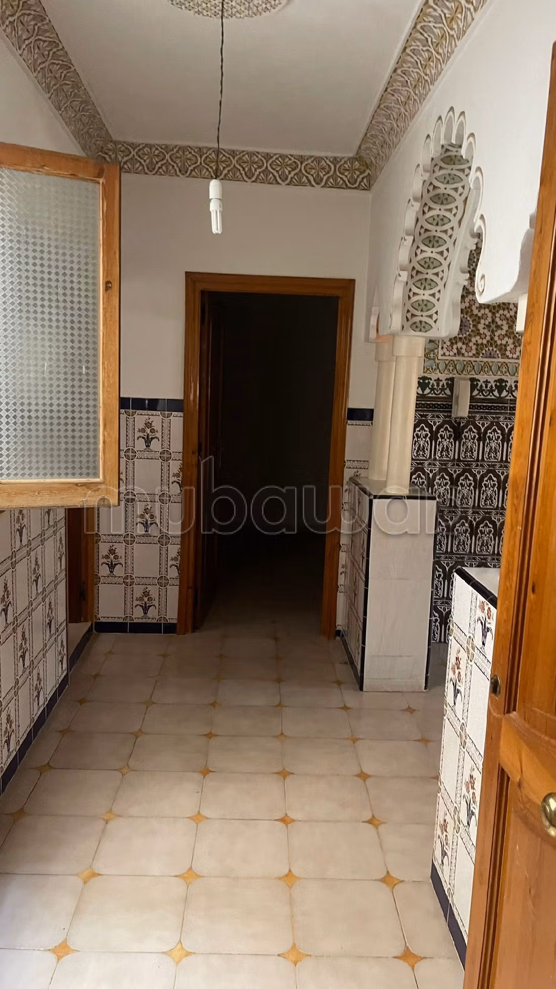 Very nice house for sale in Centre ville. 4 beautiful rooms. Well furnished