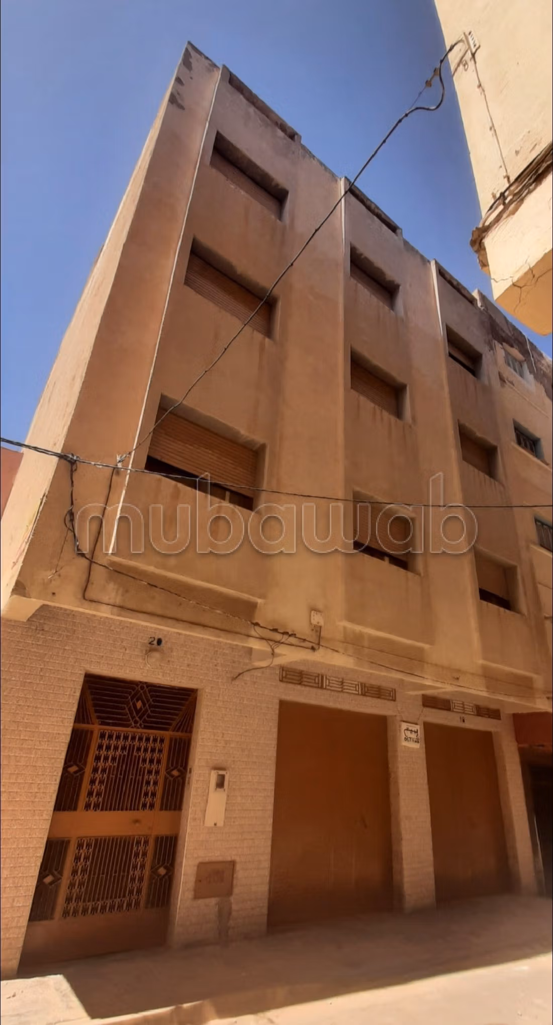 Very nice house for sale in Centre ville. 4 beautiful rooms. Well furnished