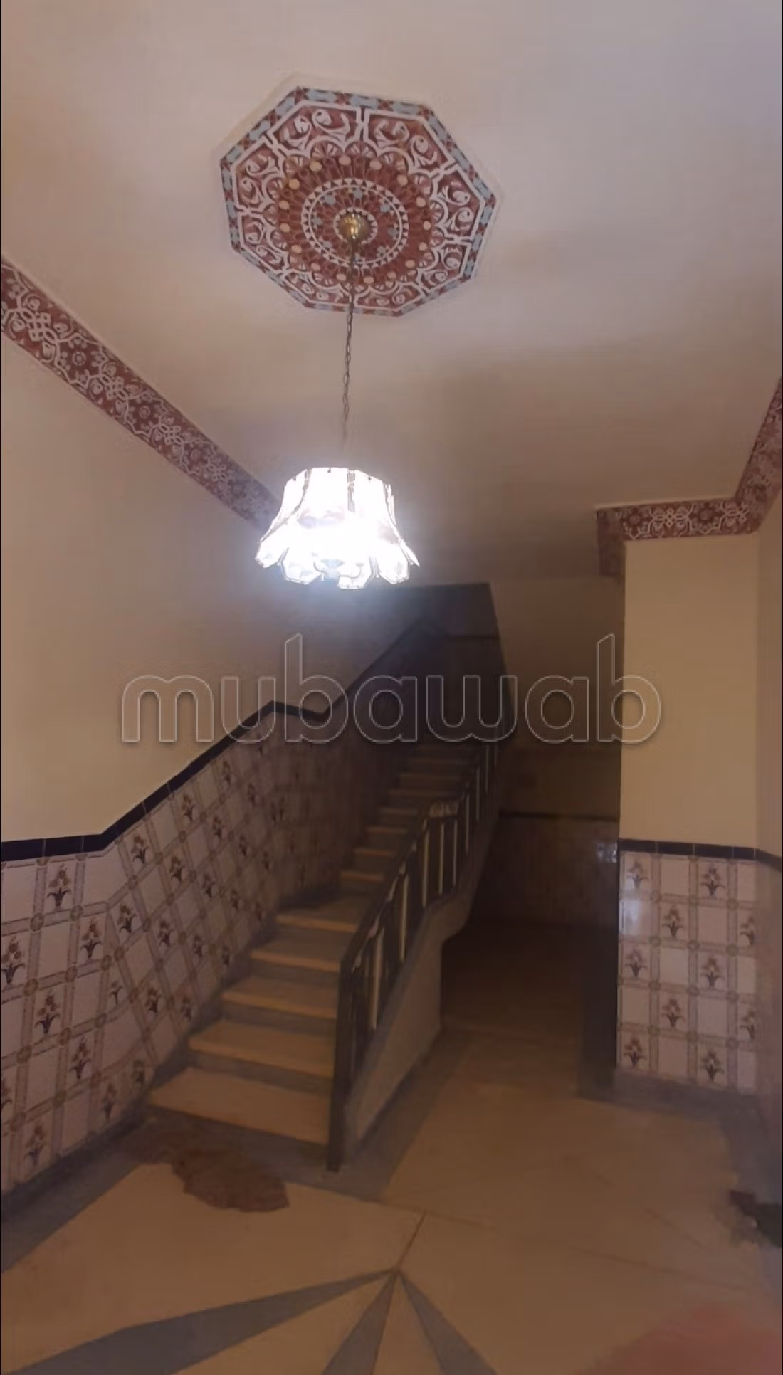 Very nice house for sale in Centre ville. 4 beautiful rooms. Well furnished