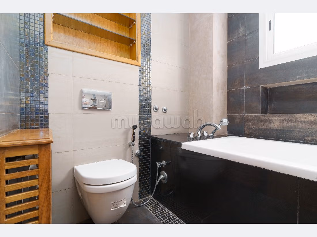 Magnificent villa for sale. 4 lovely rooms. Air conditioned