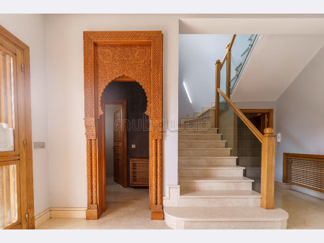 Magnificent villa for sale. 4 lovely rooms. Air conditioned