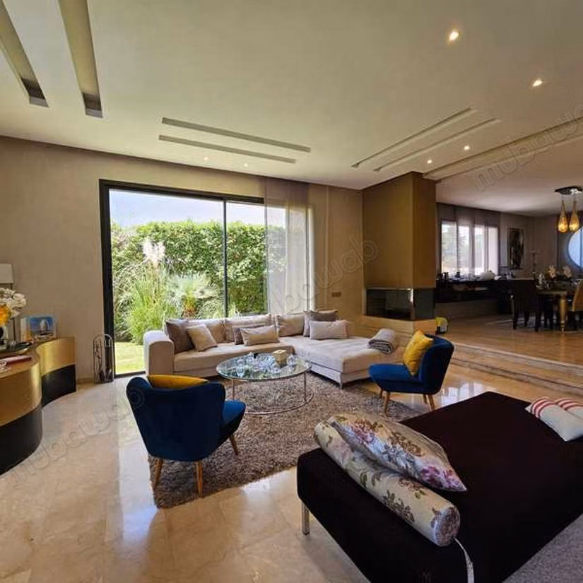 Villa à Vendre de 398.0 m² à Dar Bouazza,
Tamaris2