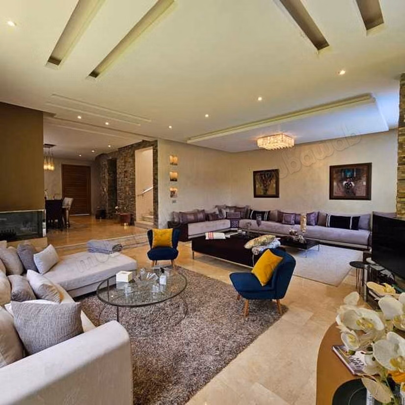 Villa à Vendre de 398.0 m² à Dar Bouazza,
Tamaris2