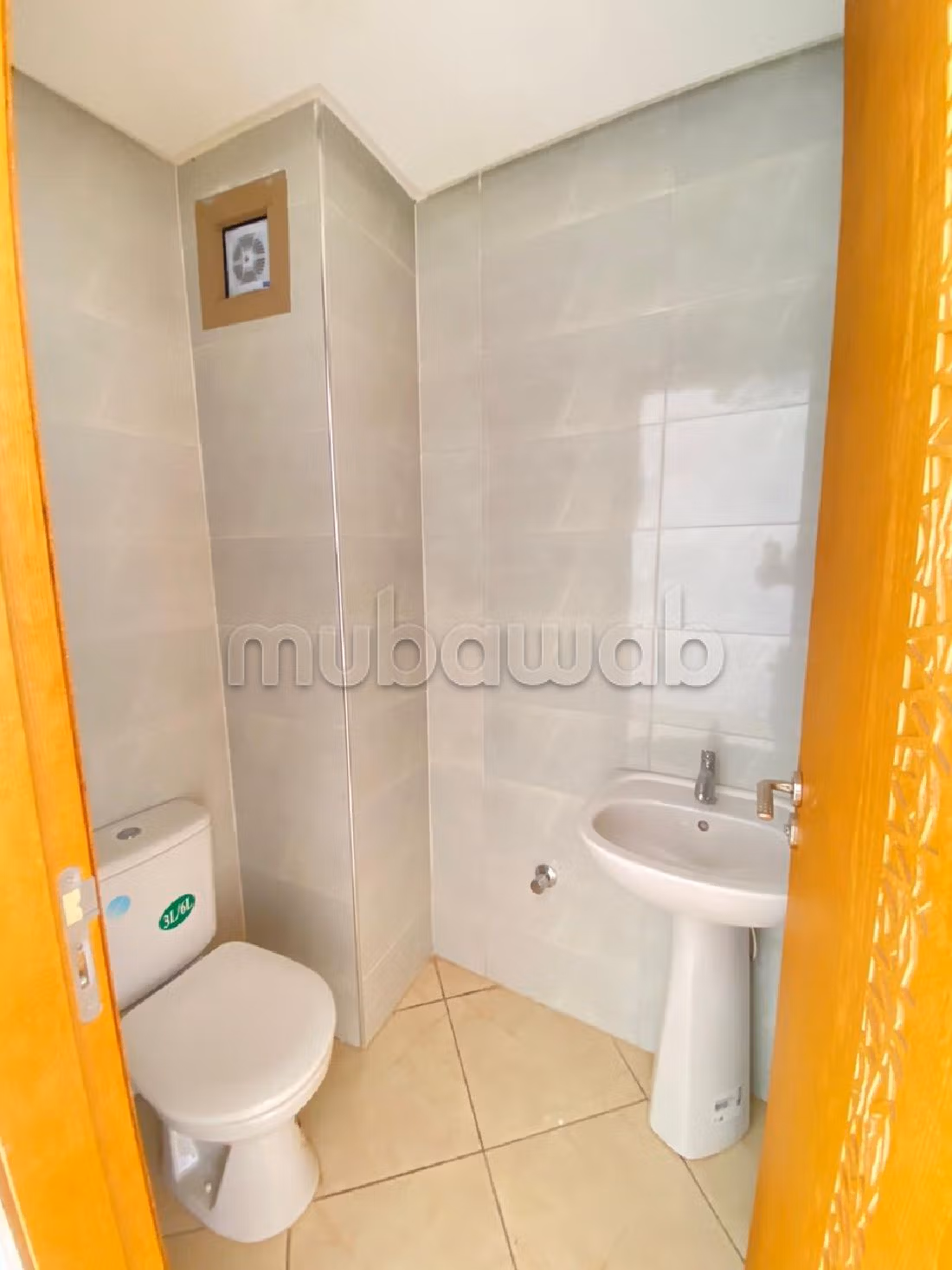 Magasin commercial neuf à louer