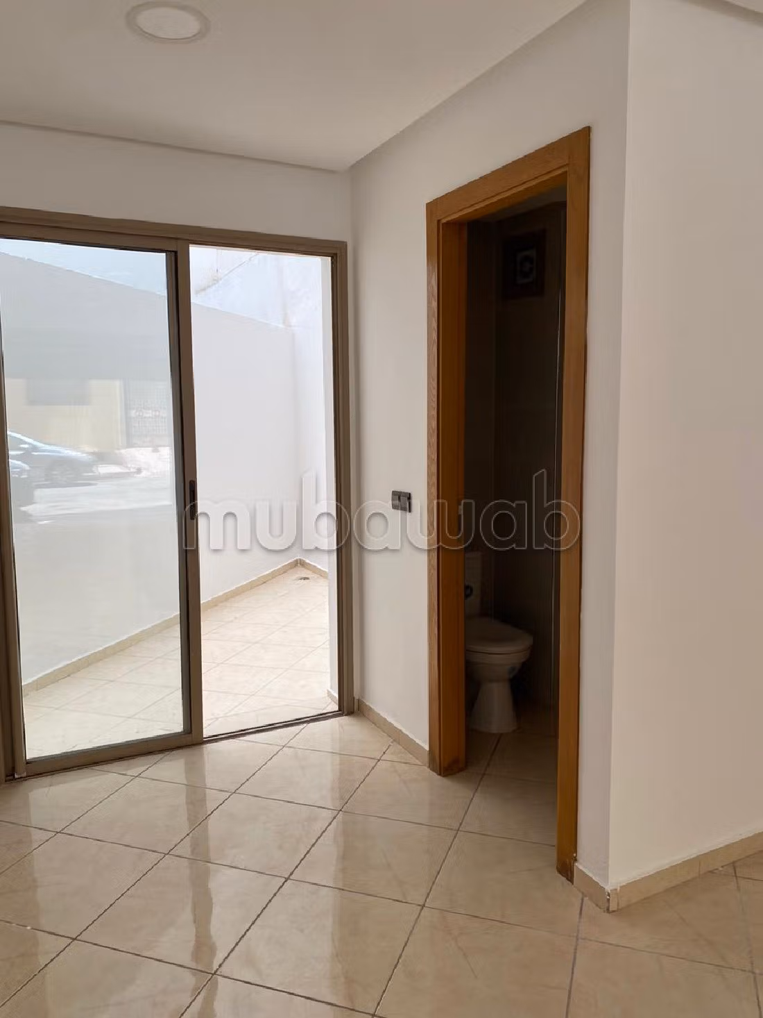 Magasin commercial neuf à louer