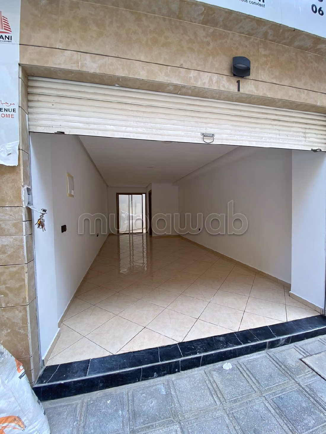 Magasin commercial neuf à louer