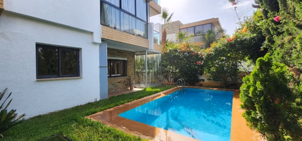 Appartement avec Jardin et Piscine