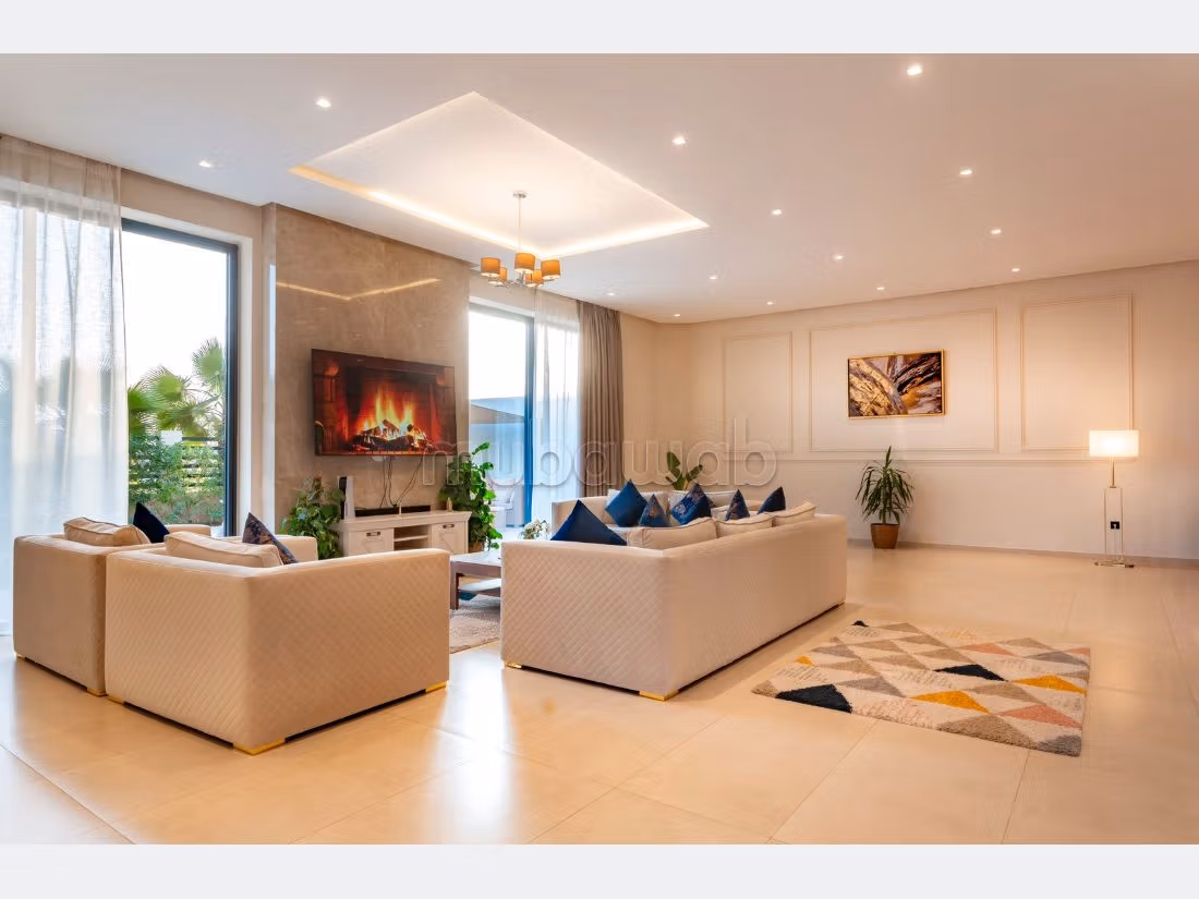 Luxury villa for sale in Route Amizmiz. Total area 508 m². Dressing room. 