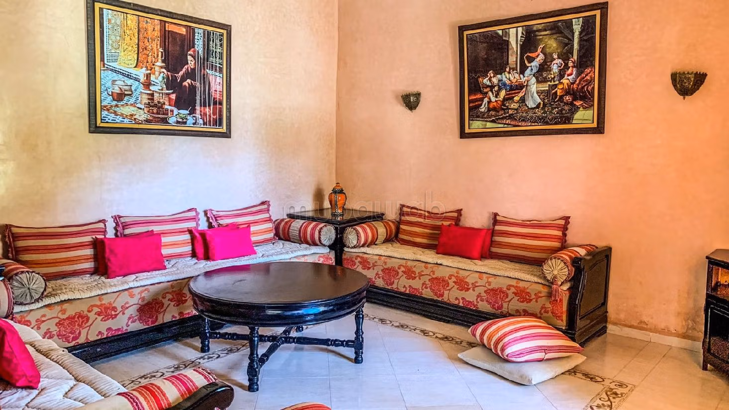 Villa's en luxe woningen te koop in Route de Fez. 8 Ruimtes. Verstevigde deur en verwarming