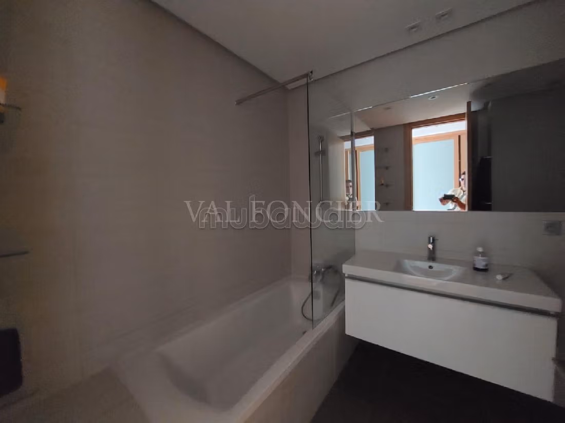 Encuentra un piso en alquiler en Ain Diab. 2 bonitas habitaciones. Cocina bien equipada