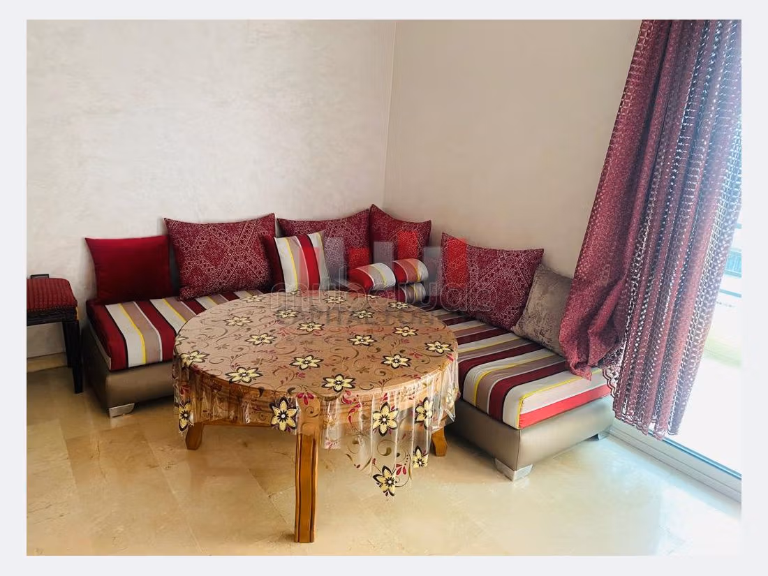 Appartement en location à Casablanca. 
Surface de 132 m². 
Espaces verts et ascenseur