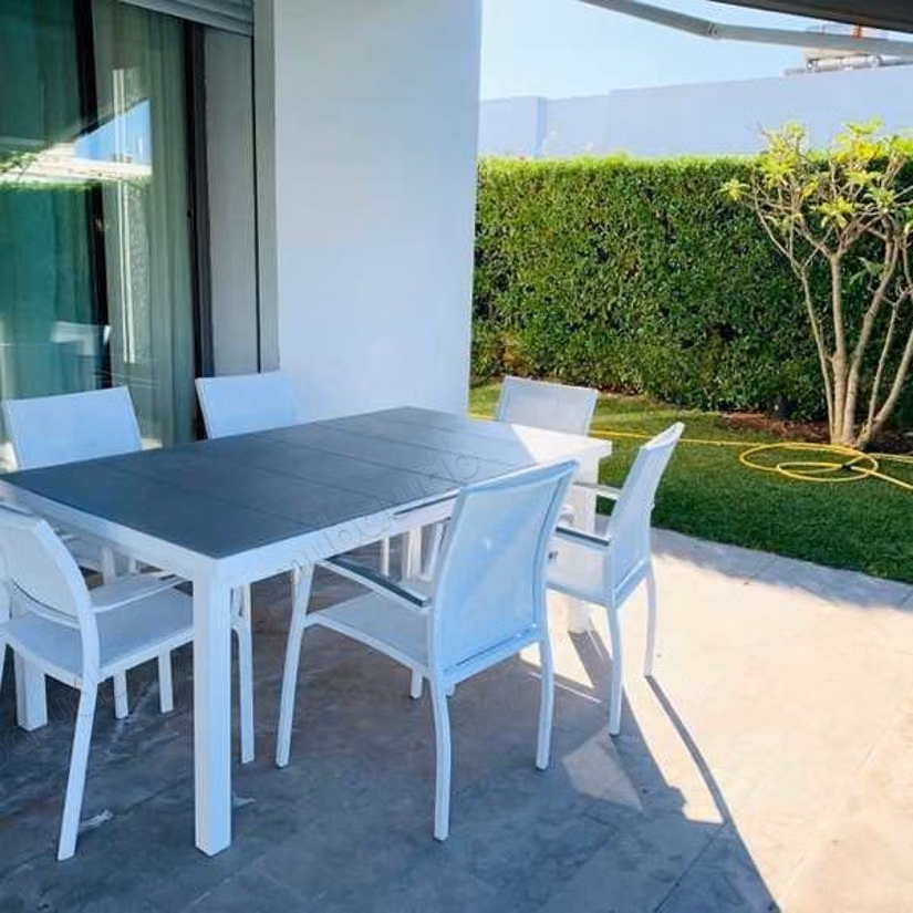 Villa à Vendre de 949.0 m² à Bouskoura, Bouskoura