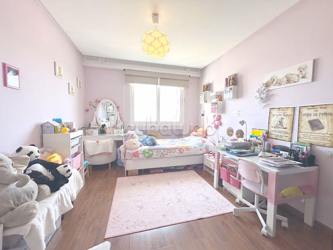 Appartement à Vendre de 178.0 m² à Casablanca, Gauthier