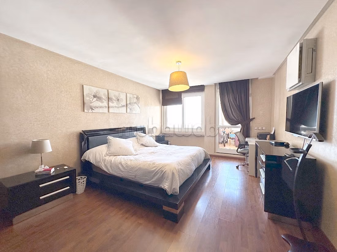 Appartement à Vendre de 178.0 m² à Casablanca, Gauthier