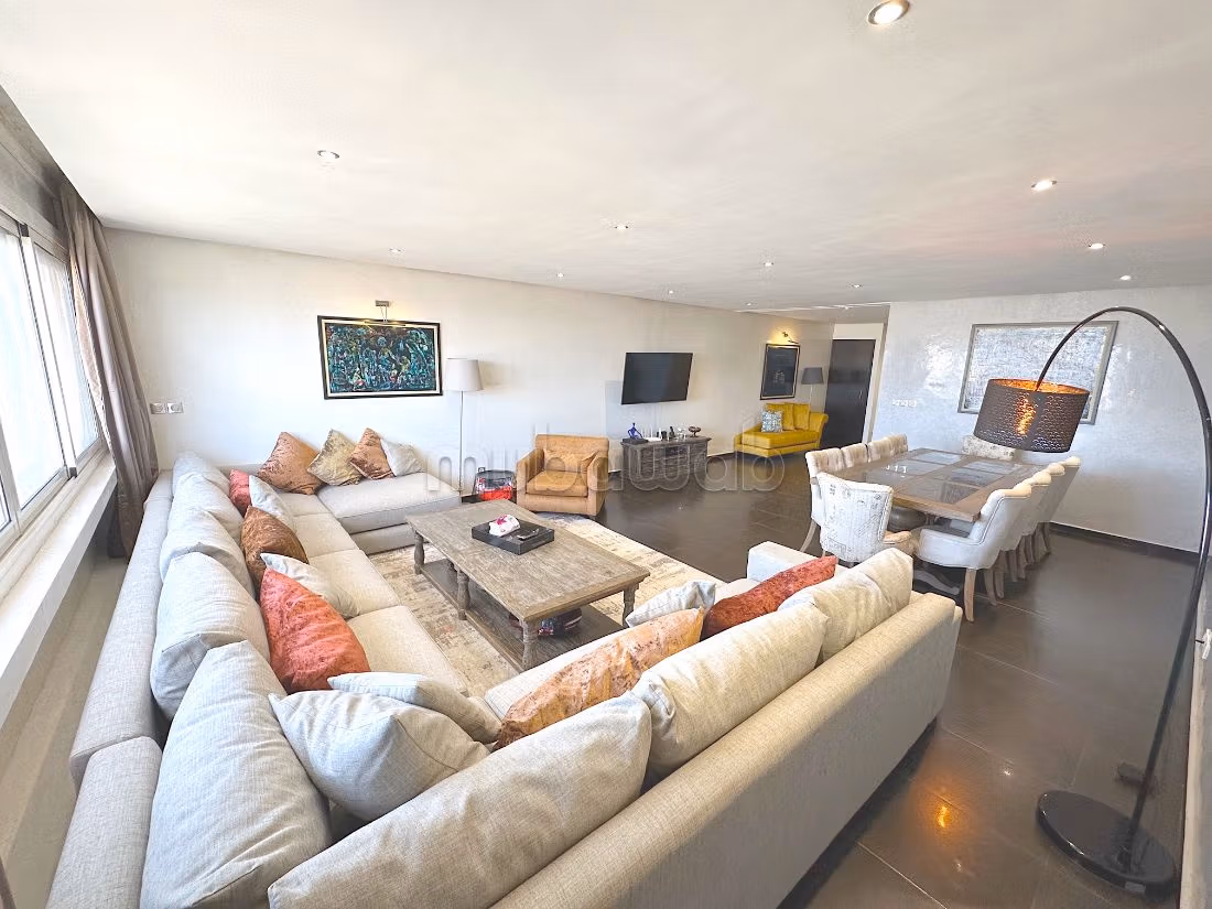 Appartement à Vendre de 178.0 m² à Casablanca, Gauthier