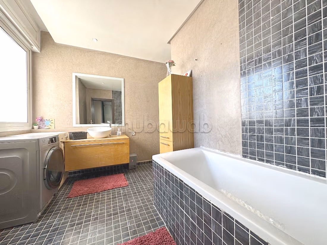 Appartement à Vendre de 178.0 m² à Casablanca, Gauthier