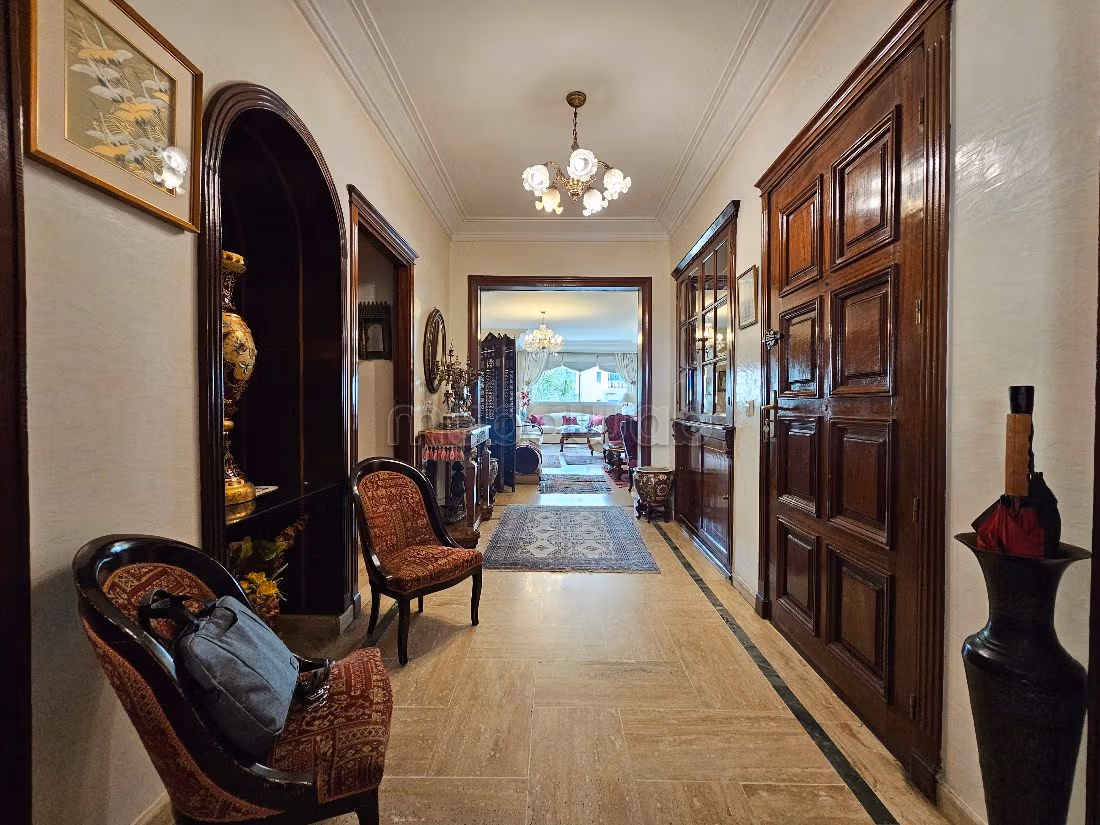 Appartamento in vendita a Maârif. 6 locali. Terrazzo e garage