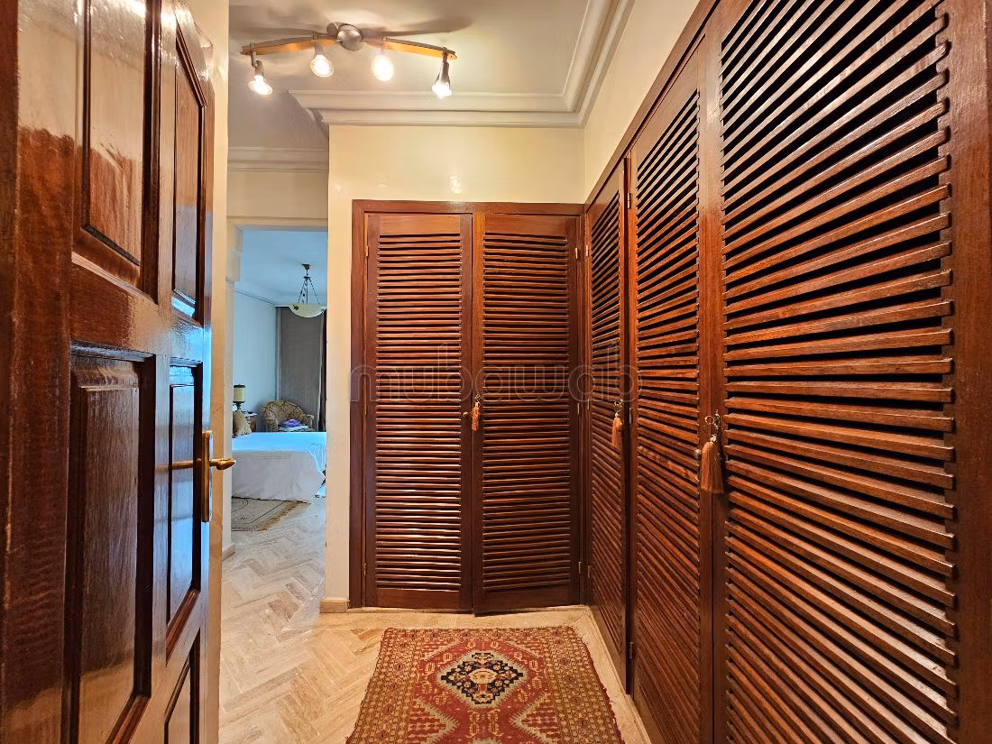 Appartamento in vendita a Maârif. 6 locali. Terrazzo e garage