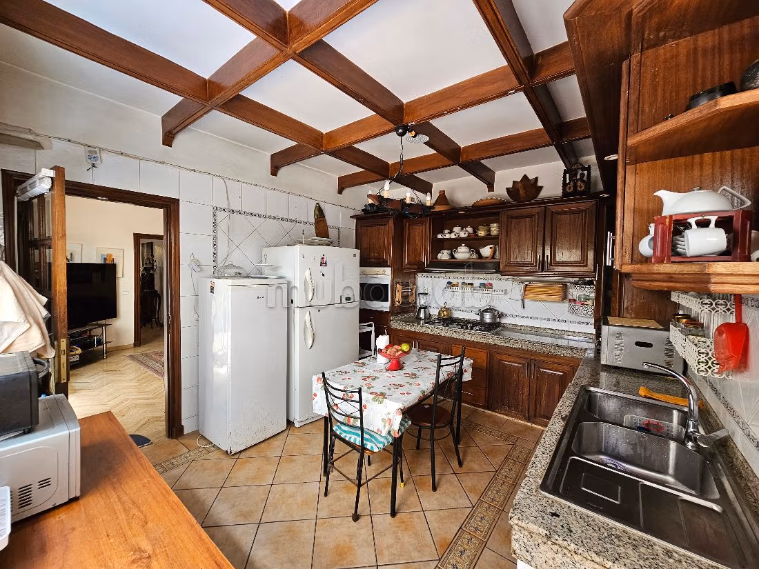 Appartamento in vendita a Maârif. 6 locali. Terrazzo e garage