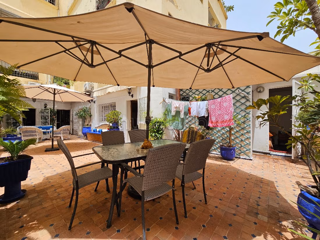 Appartamento in vendita a Maârif. 6 locali. Terrazzo e garage