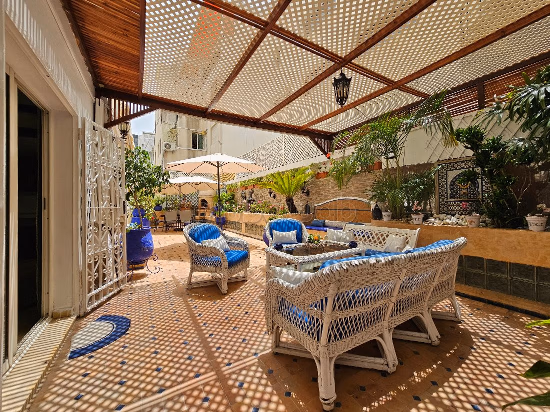 Appartamento in vendita a Maârif. 6 locali. Terrazzo e garage