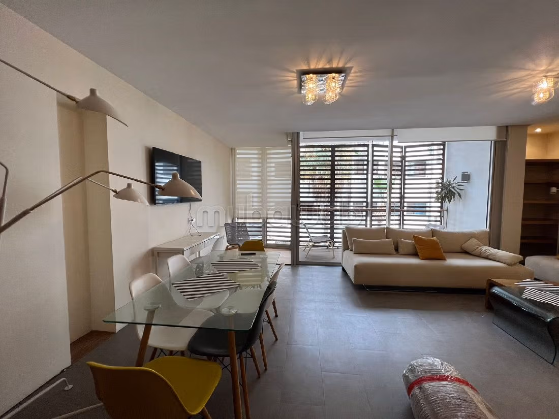 Appartement à louer à Gauthier. 3 pièces. Porte blindée, sécurité