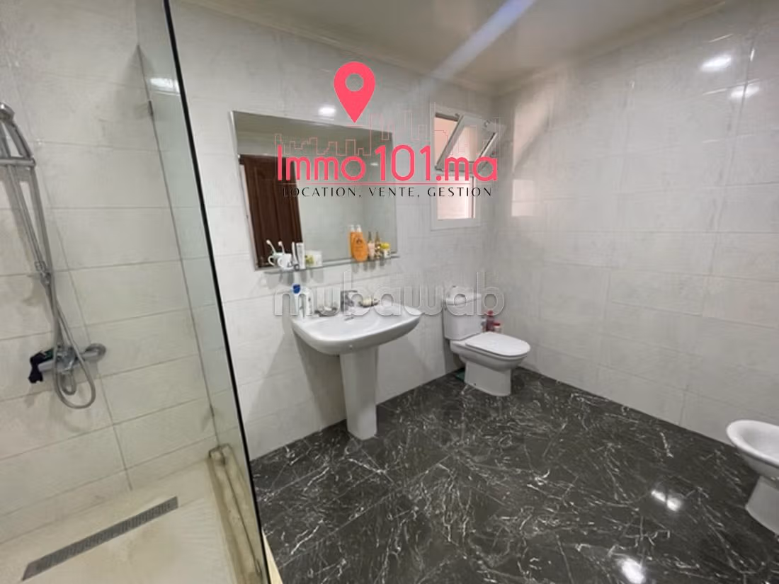 Sale of a lovely apartment in Agdal. Total area 306 m². Carpark and terrace