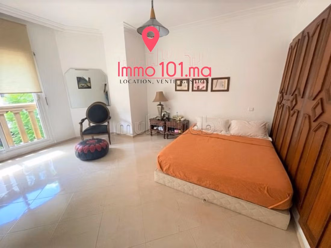 Sale of a lovely apartment in Agdal. Total area 306 m². Carpark and terrace